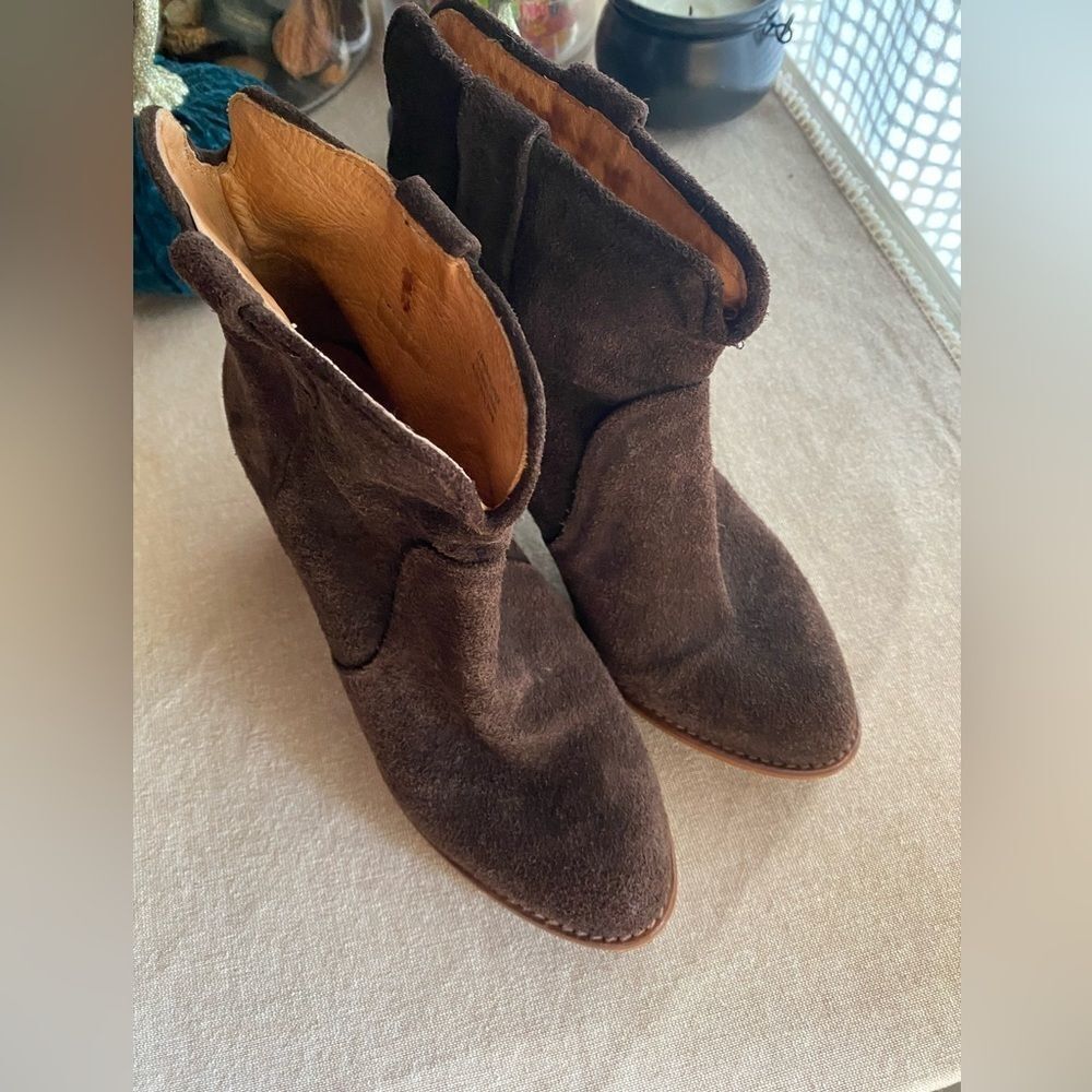 Urban outfitters brown women's boots size 37